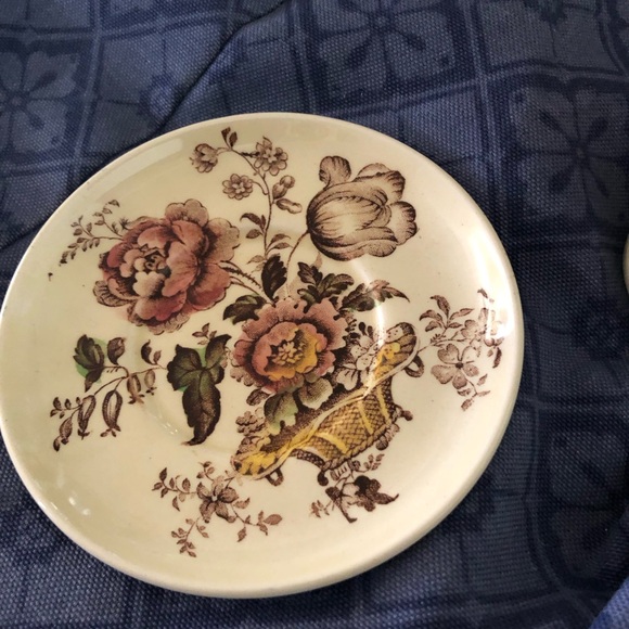 Royal Crownford English Tea Cup Set- 825 $30 or $25 w/offer - Picture 2 of 5